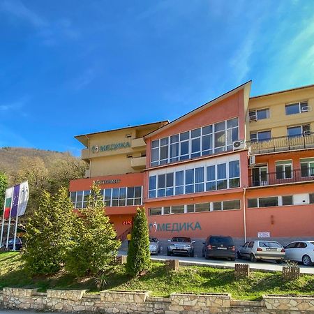 Balneo Comlex Medica Narechen Hotel Narechenski Bani Exterior photo